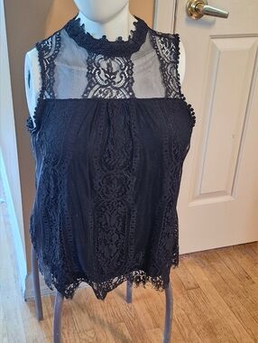 NY Collection Black Lace High-Neck Sleeveless Camisole